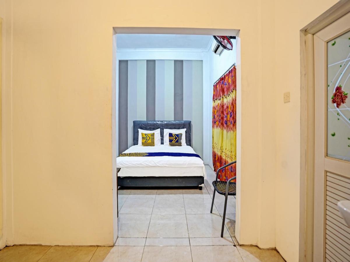 Oyo 90943 Mochi 88 Homestay Probolinggo Dış mekan fotoğraf