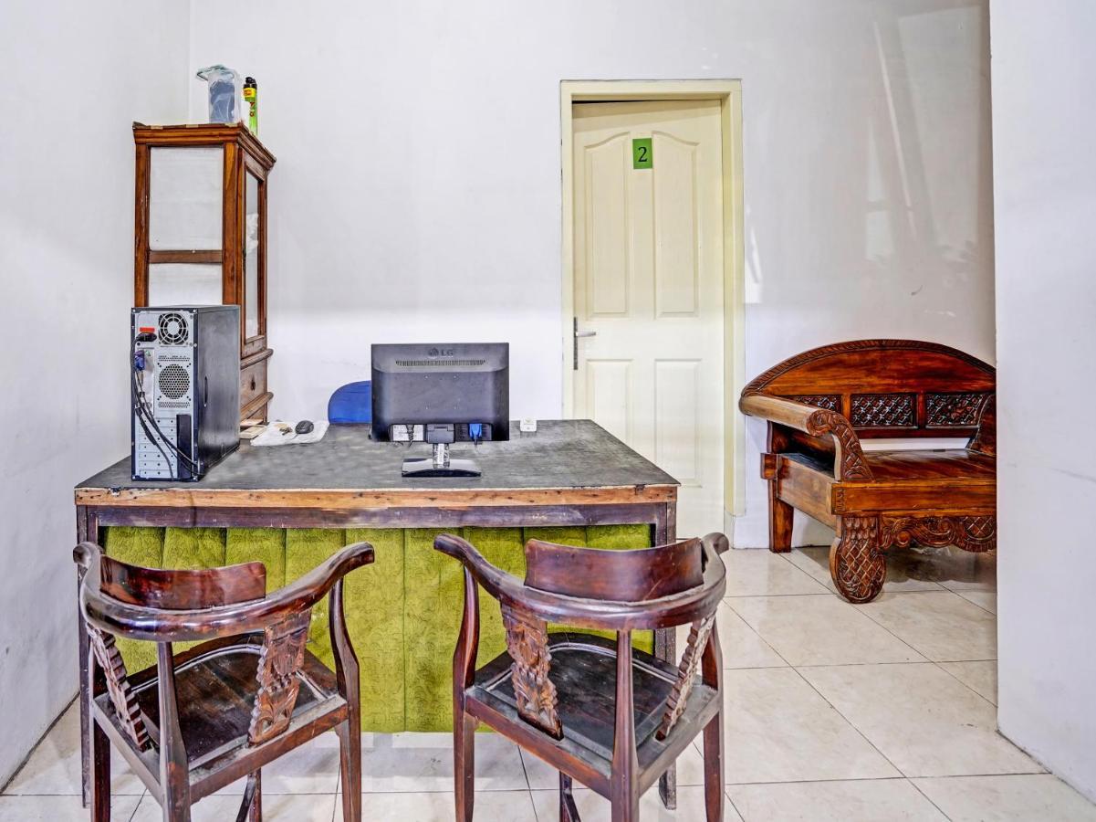 Oyo 90943 Mochi 88 Homestay Probolinggo Dış mekan fotoğraf